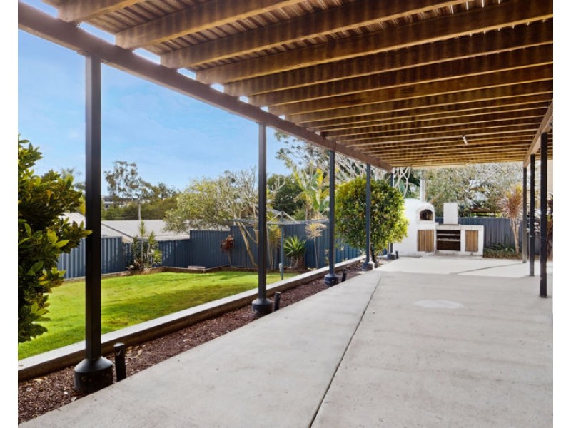 33 Lenore Crescent, Springwood QLD 4127
