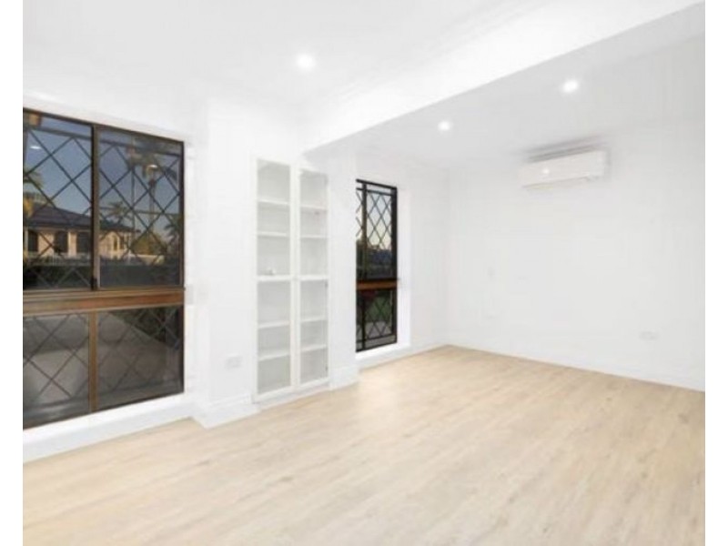 2 Reculver Street, Robertson QLD 4109