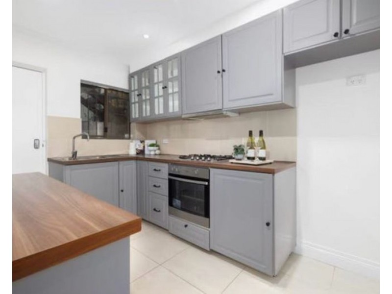 2 Reculver Street, Robertson QLD 4109