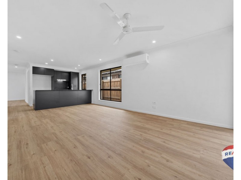 12 Union St, White Rock QLD 4306