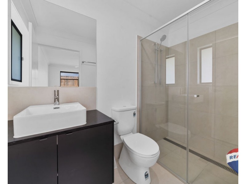 12 Union St, White Rock QLD 4306