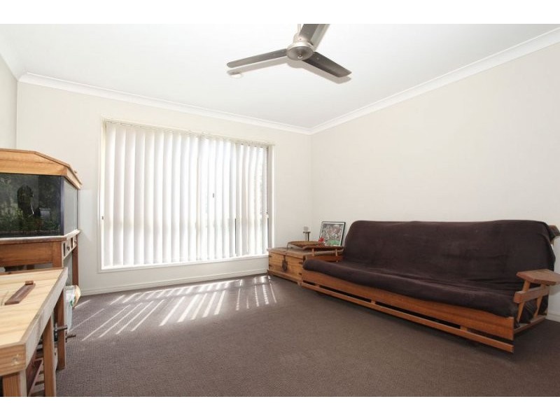 33 Summerhill Drive, Morayfield QLD 4506