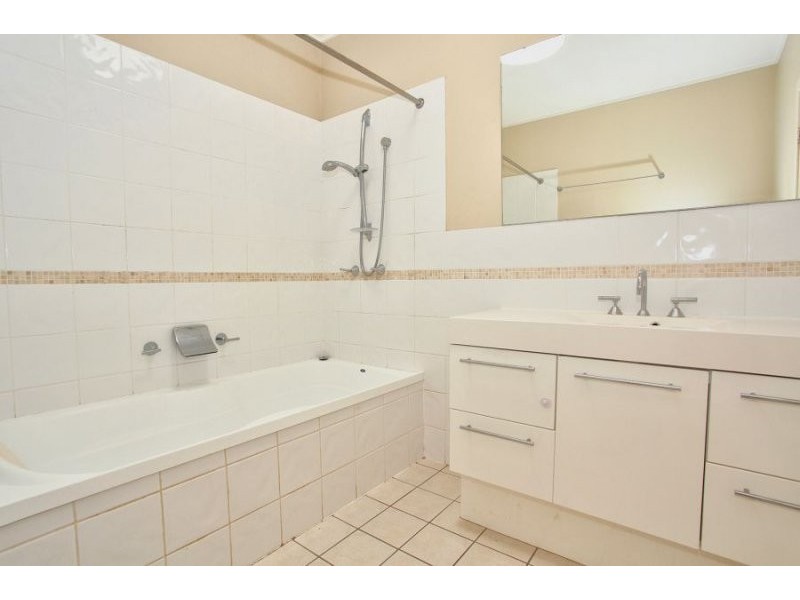 71 Thomas Street, Clontarf QLD 4019