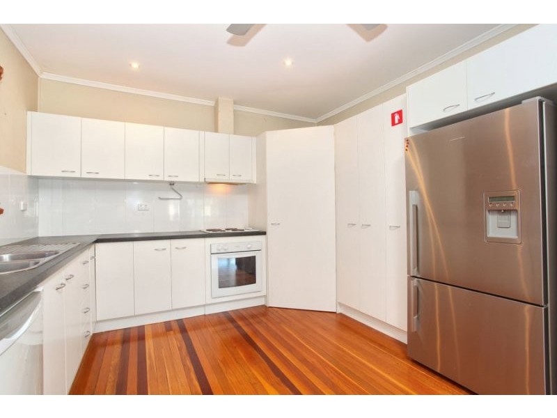 71 Thomas Street, Clontarf QLD 4019