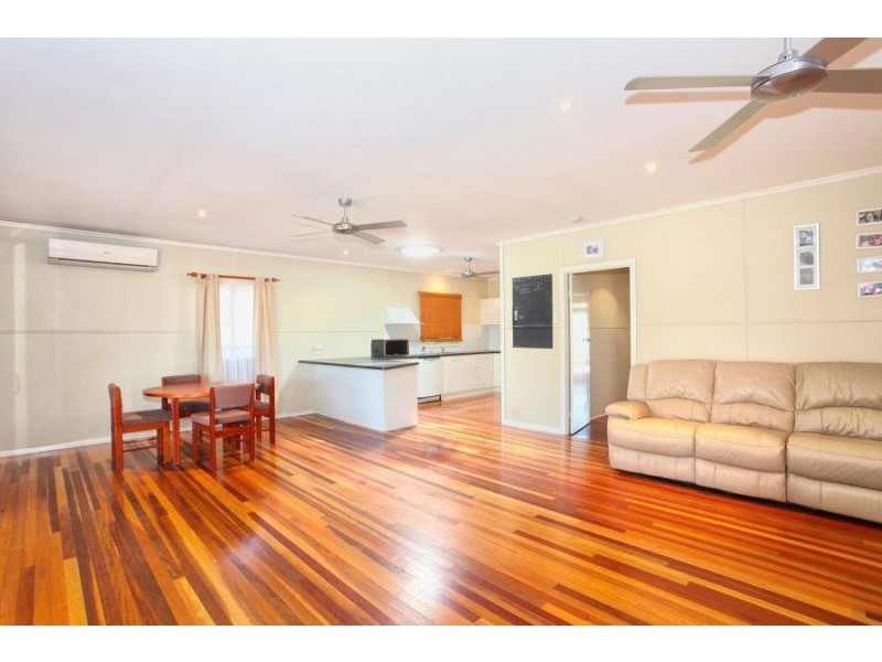 71 Thomas Street, Clontarf QLD 4019