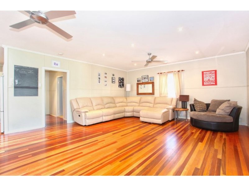 71 Thomas Street, Clontarf QLD 4019