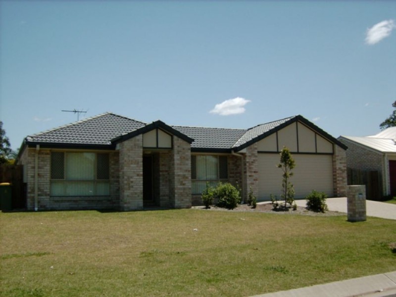 8 Carruthers Court, Bray Park QLD 4500