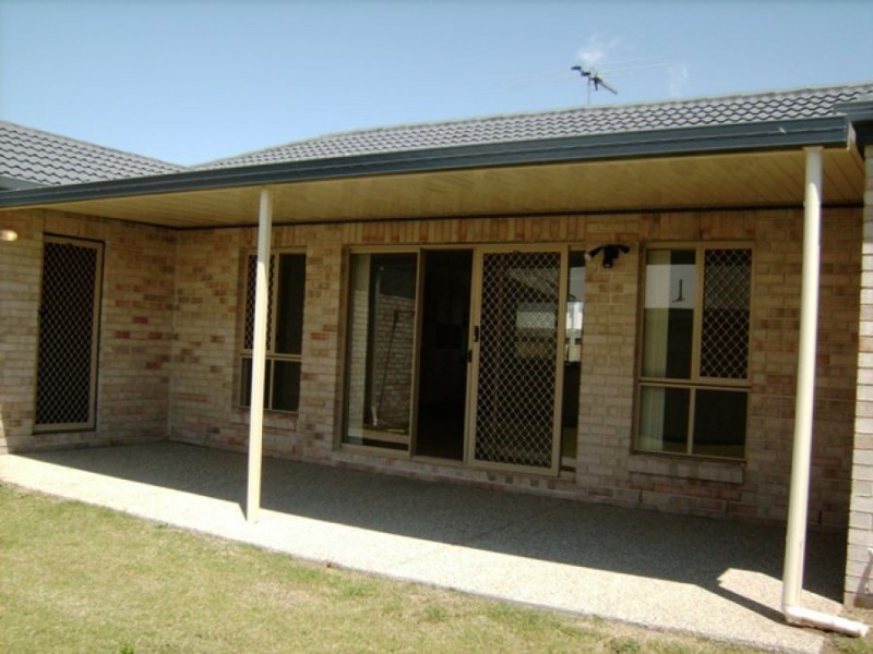 8 Carruthers Court, Bray Park QLD 4500