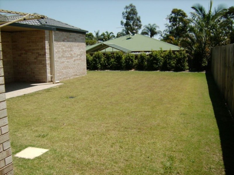 8 Carruthers Court, Bray Park QLD 4500