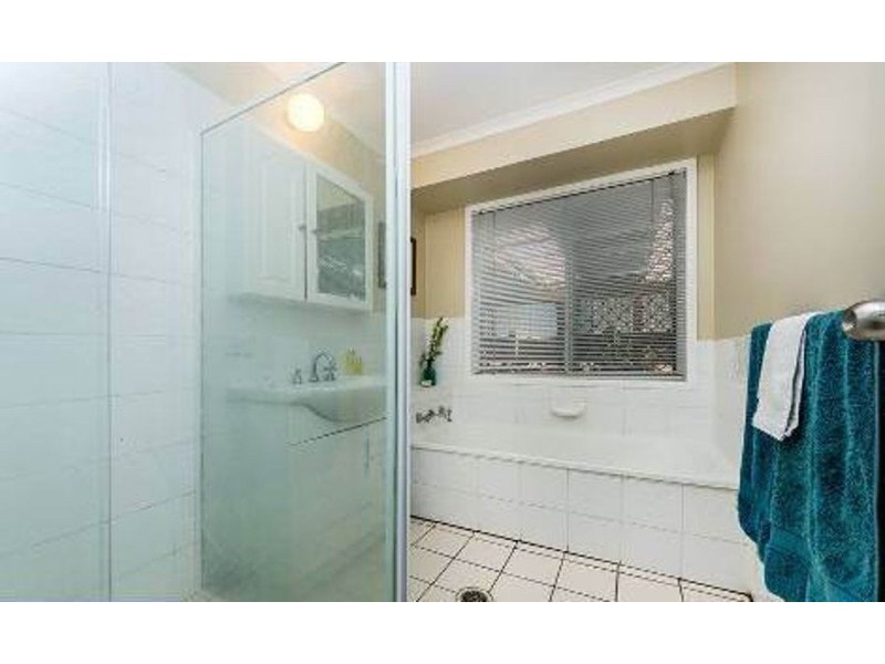 31 Macquarie Drive, Petrie QLD 4502