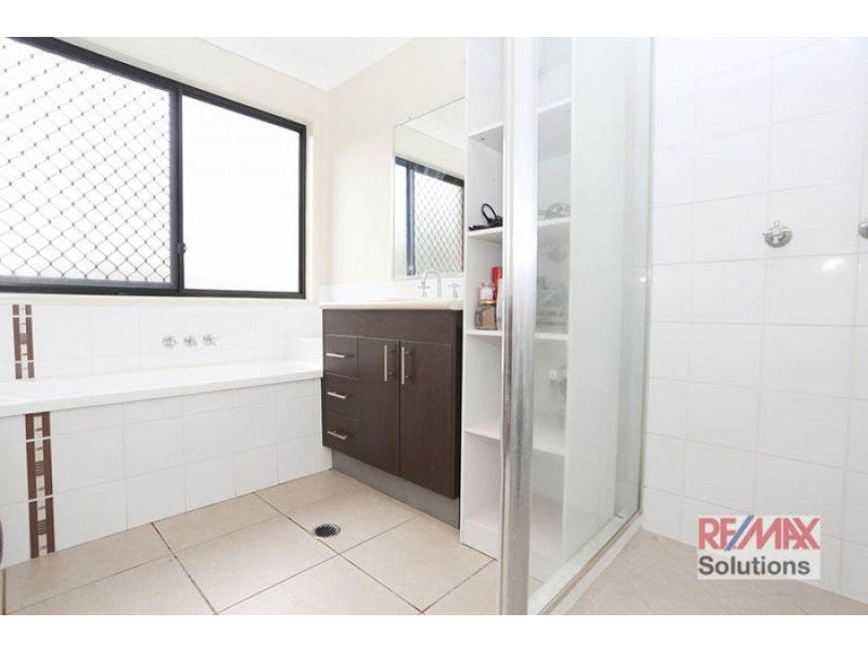 5 Unwin court, Morayfield QLD 4506
