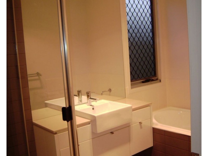 7 Centralgreen Drive, Narangba QLD 4504