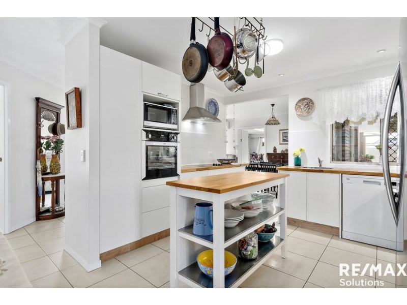 16 Bronwyn Court, Deception Bay QLD 4508