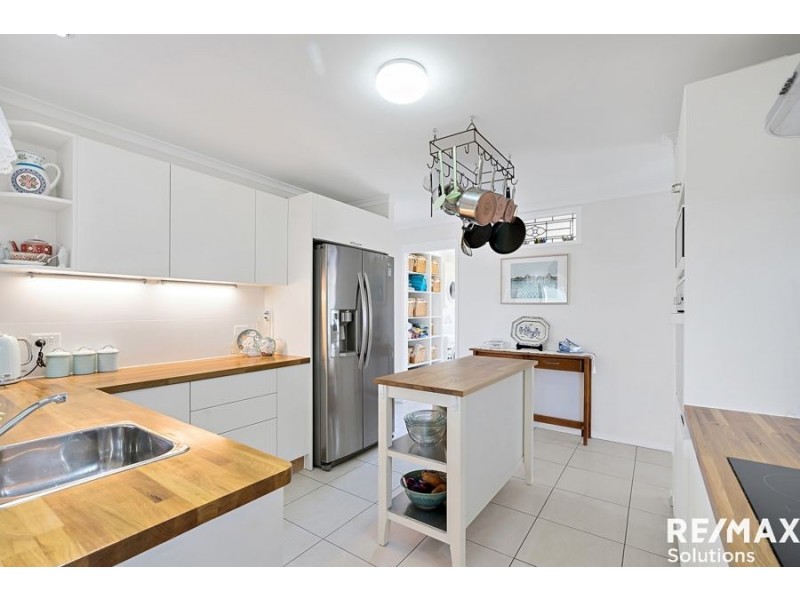 16 Bronwyn Court, Deception Bay QLD 4508