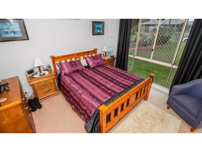 16 Bronwyn Court, Deception Bay QLD 4508