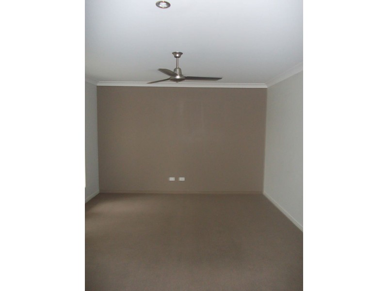 16 Allyra Drive, Morayfield QLD 4506