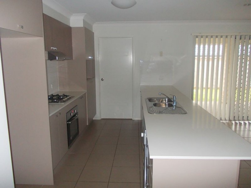 16 Allyra Drive, Morayfield QLD 4506