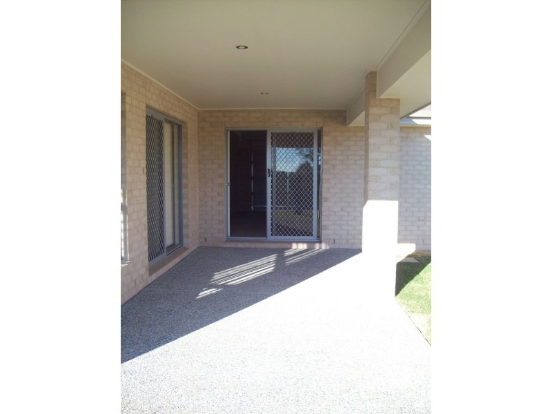 16 Allyra Drive, Morayfield QLD 4506