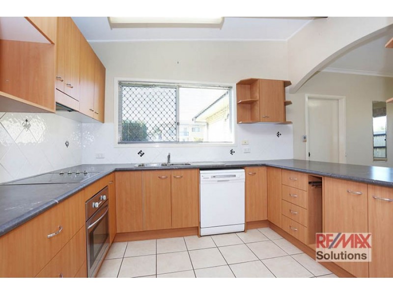 15 Leitchs Road South, Albany Creek QLD 4035