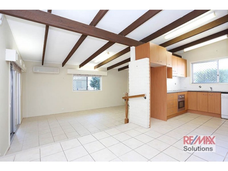 15 Leitchs Road South, Albany Creek QLD 4035