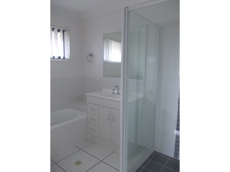 26 Fernbrook Drive, Morayfield QLD 4506