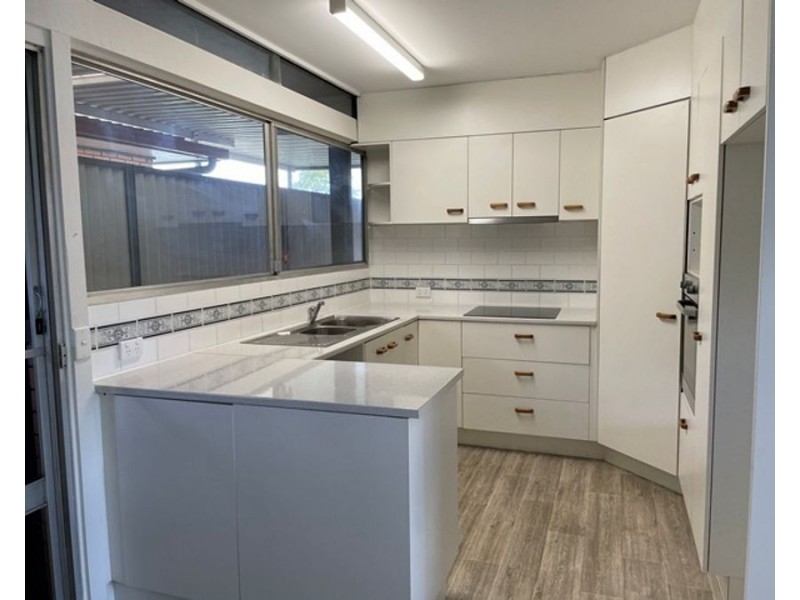 10 Patricia Street, Strathpine QLD 4500