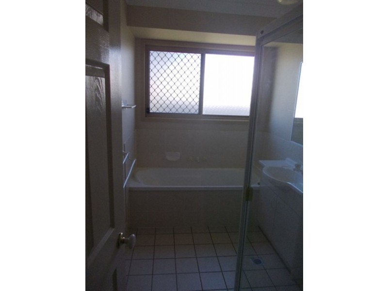 9 Greenshank Court, Deception Bay QLD 4508