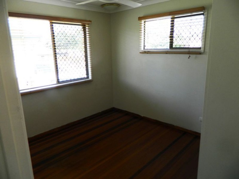 2 Tamarix Avenue, Bray Park QLD 4500