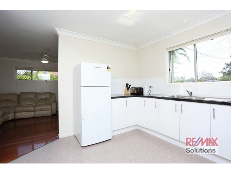 11 Lynfield Dr, Caboolture QLD 4510