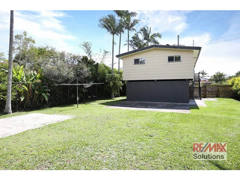 11 Lynfield Dr, Caboolture QLD 4510