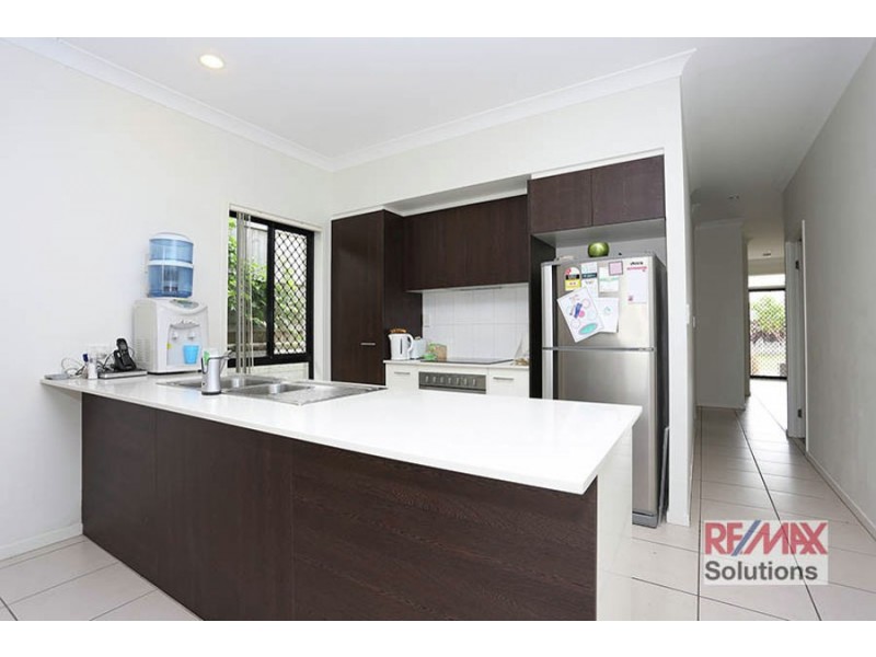 7 Cascades Street, North Lakes QLD 4509