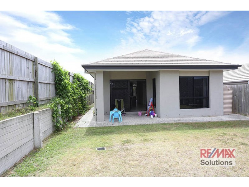 7 Cascades Street, North Lakes QLD 4509