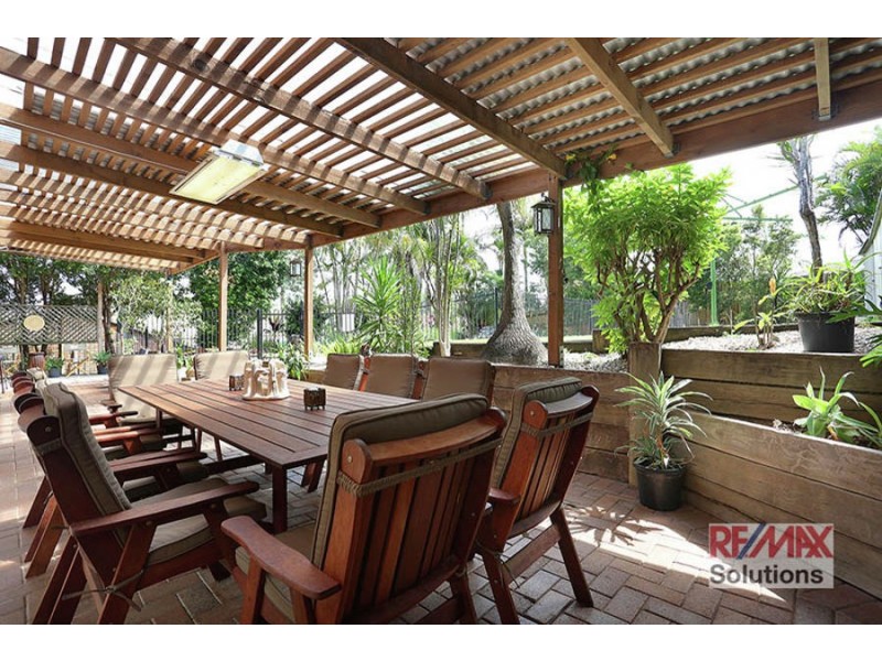 5 Peacock Street, Albany Creek QLD 4035