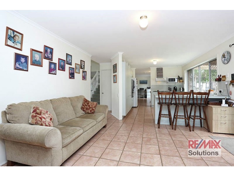 5 Peacock Street, Albany Creek QLD 4035