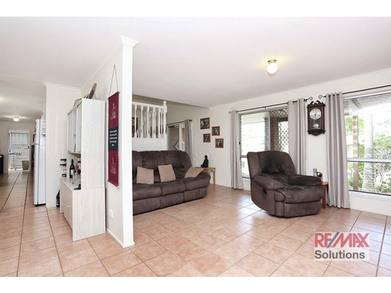 5 Peacock Street, Albany Creek QLD 4035