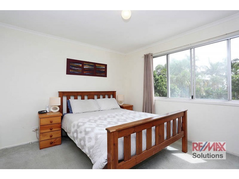 5 Peacock Street, Albany Creek QLD 4035