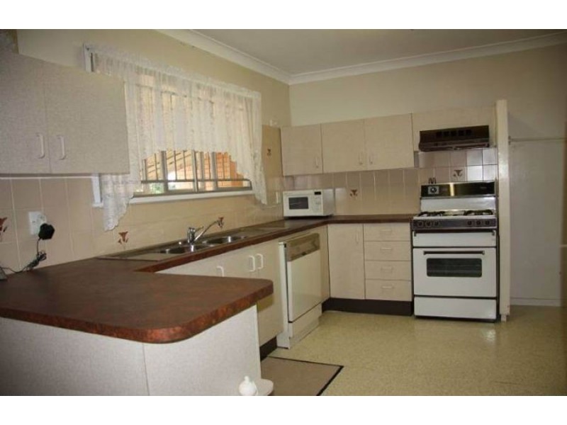 6 Fontaine Street, Stafford Heights QLD 4053