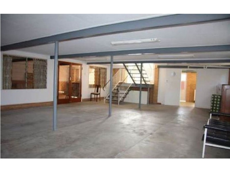 6 Fontaine Street, Stafford Heights QLD 4053