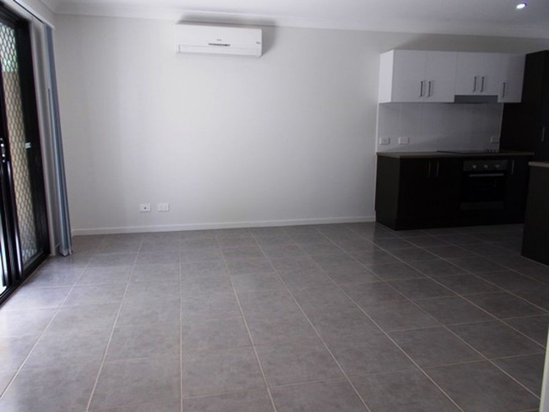 8/15 Ashley Court, Kallangur QLD 4503