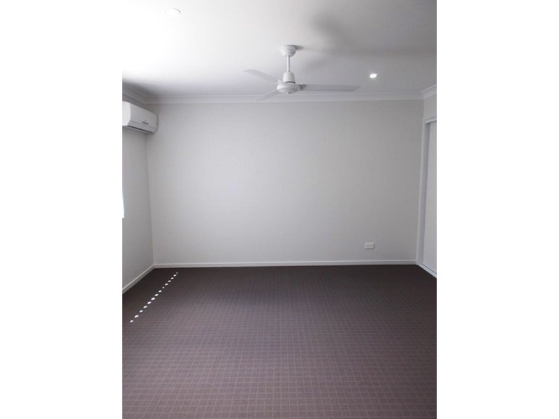 8/15 Ashley Court, Kallangur QLD 4503