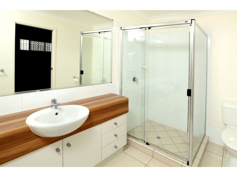 6 Caper White court, Kallangur QLD 4503