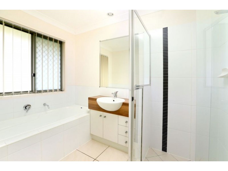 6 Caper White court, Kallangur QLD 4503