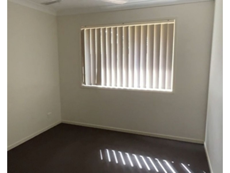 27 Sandalwood Street, Pimpama QLD 4209