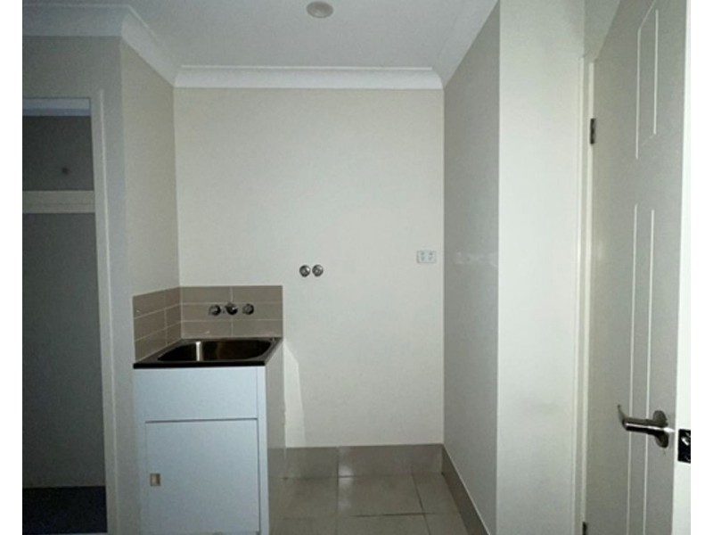 27 Sandalwood Street, Pimpama QLD 4209