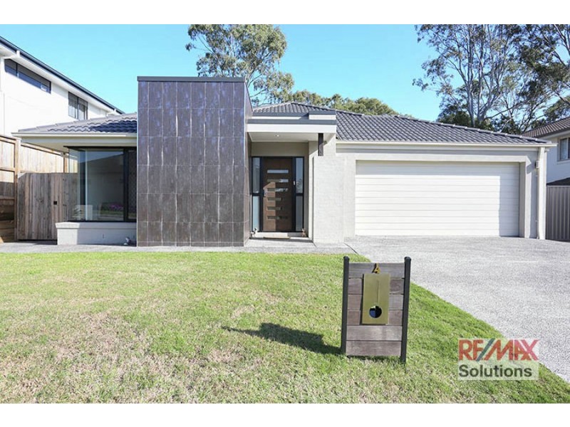 4 Honour Place, Bridgeman Downs QLD 4035