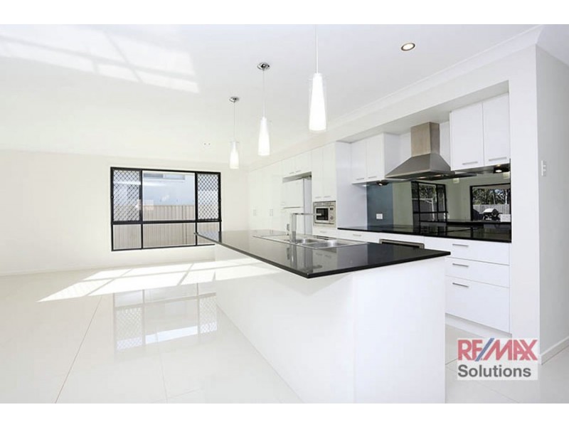 4 Honour Place, Bridgeman Downs QLD 4035