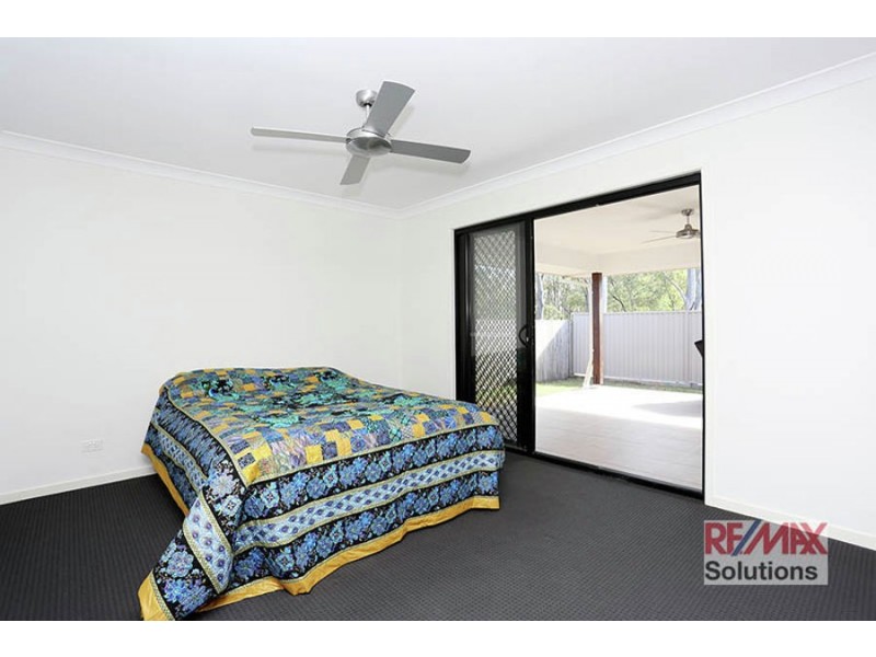 4 Honour Place, Bridgeman Downs QLD 4035