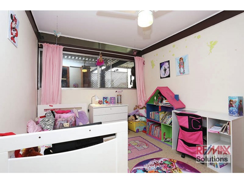 10 Patricia Street, Strathpine QLD 4500