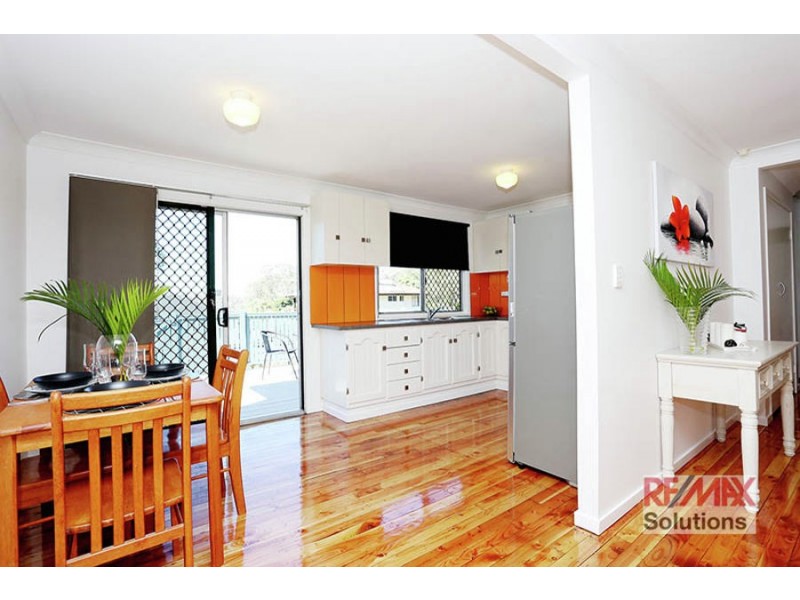 8 Kurwongbah Dr, Petrie QLD 4502