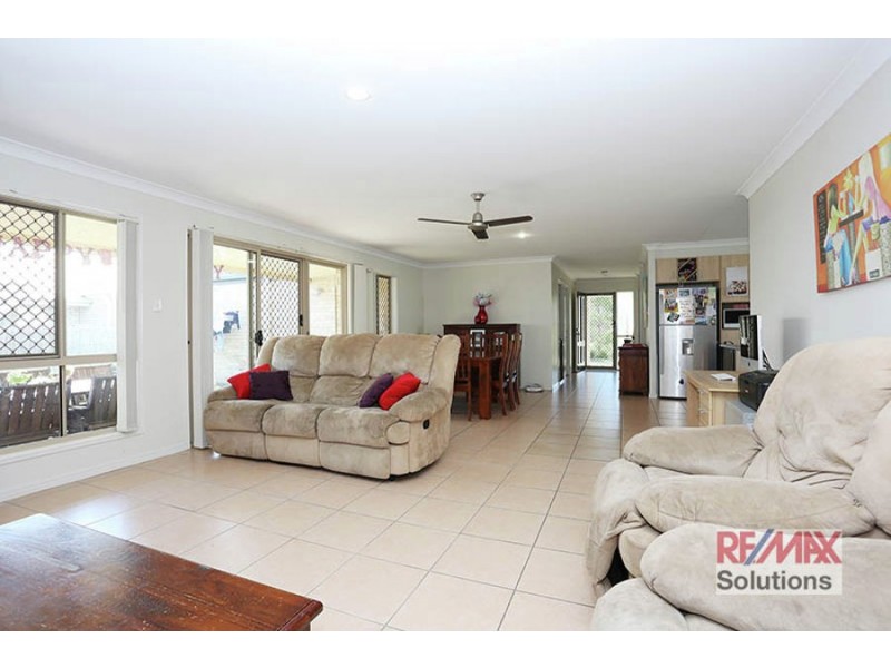 8 Carruthers Court, Bray Park QLD 4500